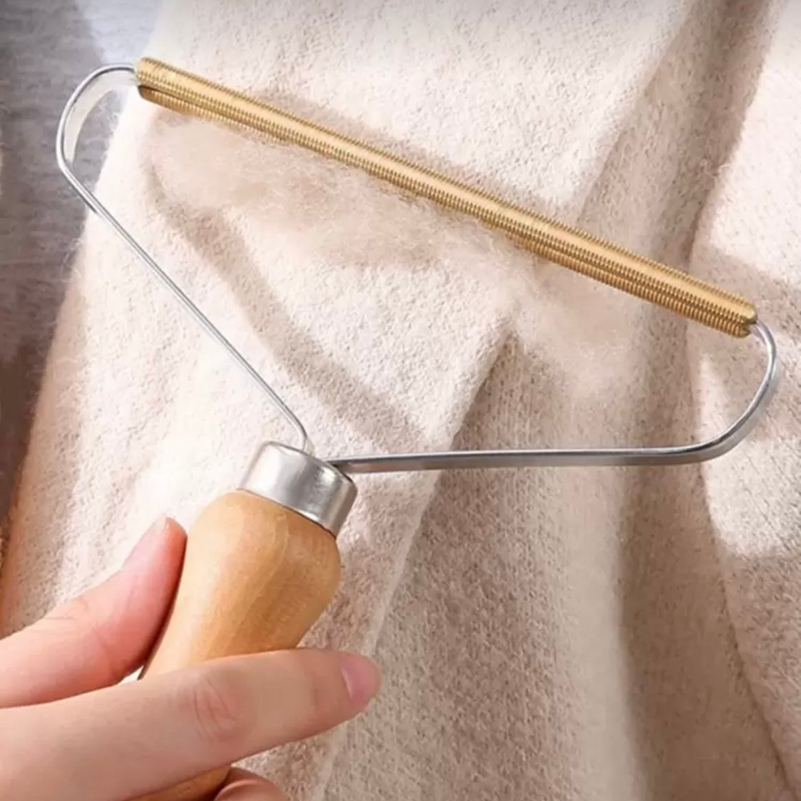 Re-Usable Metal Fur Remover